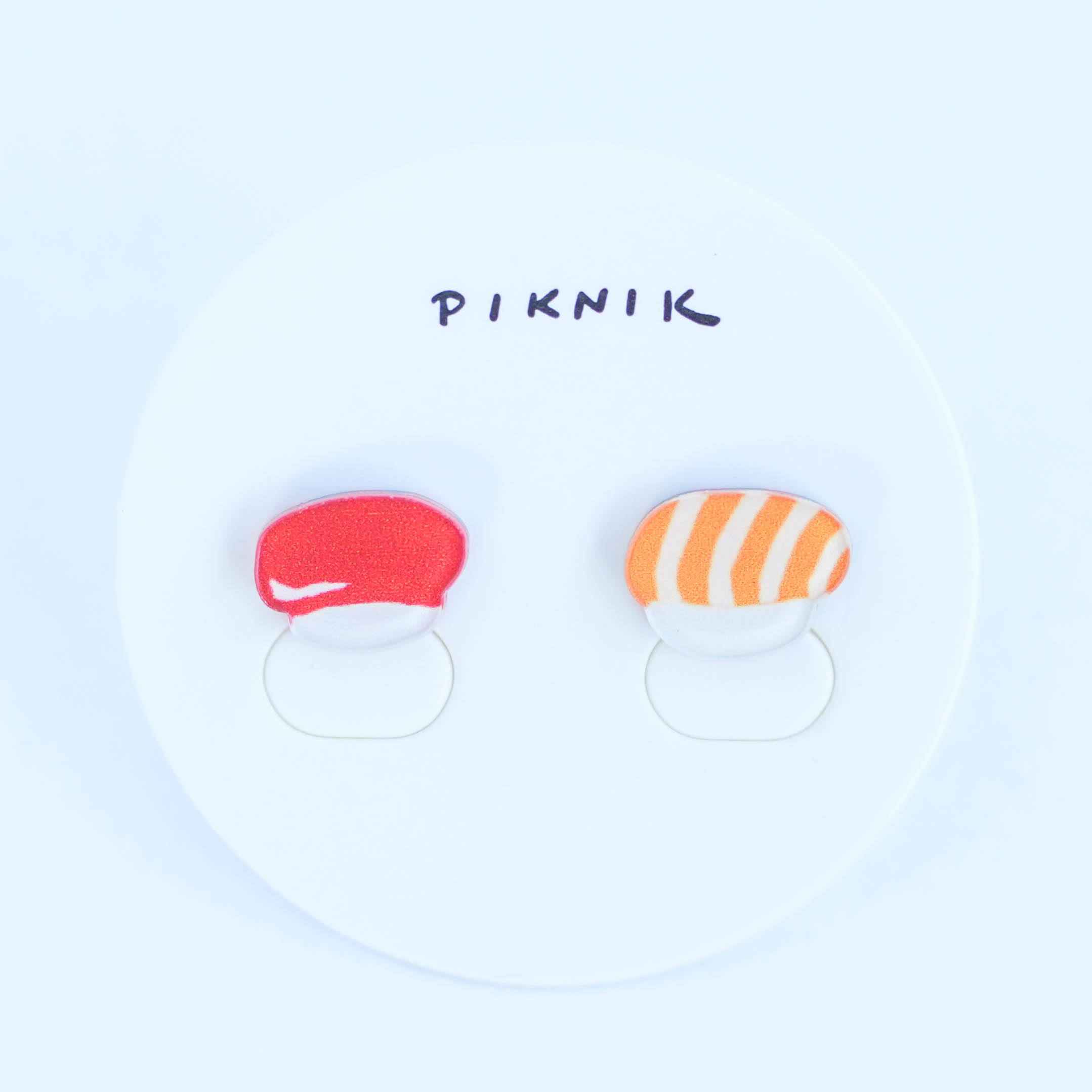 【PIKNIK】サーモン寿司とマグロ寿司