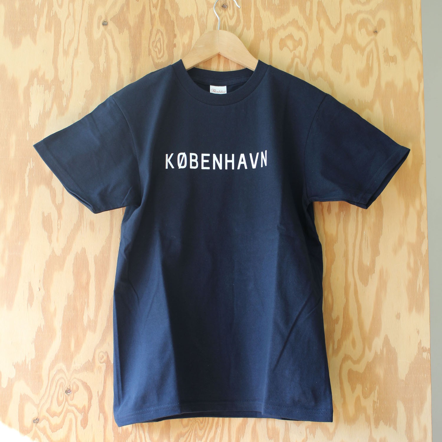 【Scandinavian cafe】北欧都市ユニセックスTシャツ　KOBENHAVN　ネイビー 160 / S / M / L