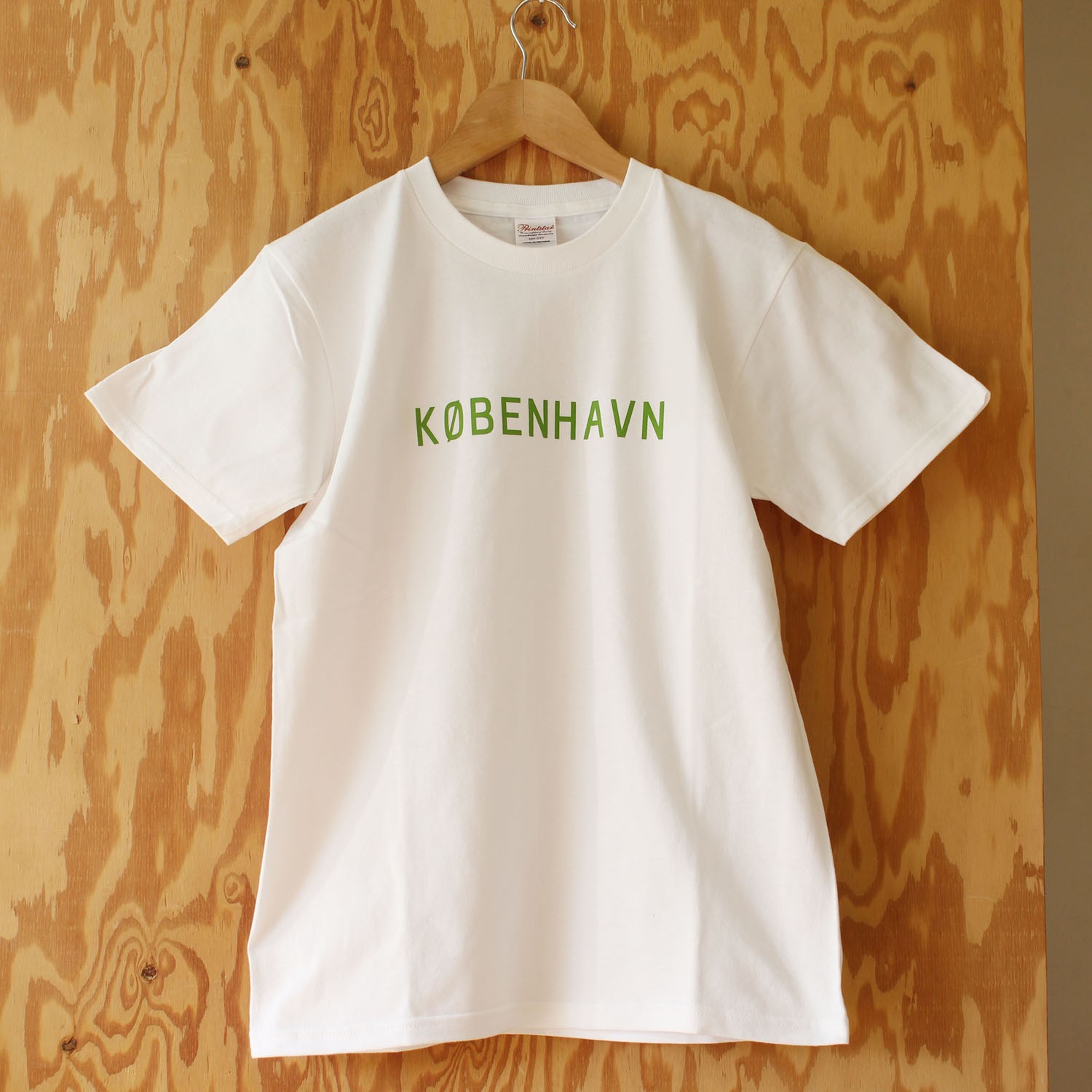【Scandinavian cafe】北欧都市ユニセックスTシャツ　KOBENHAVN　ホワイト 160 / S / M / L
